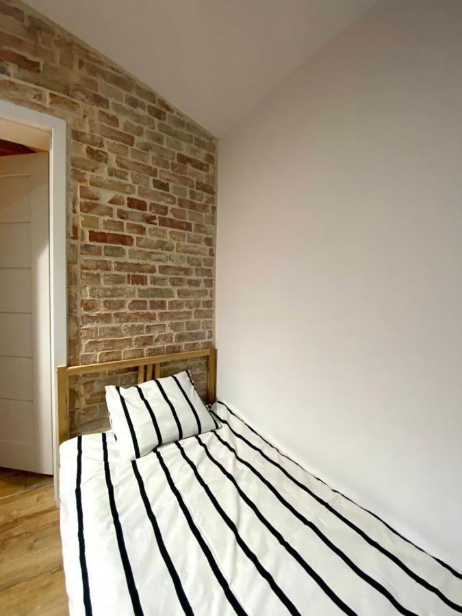 19 Hostel