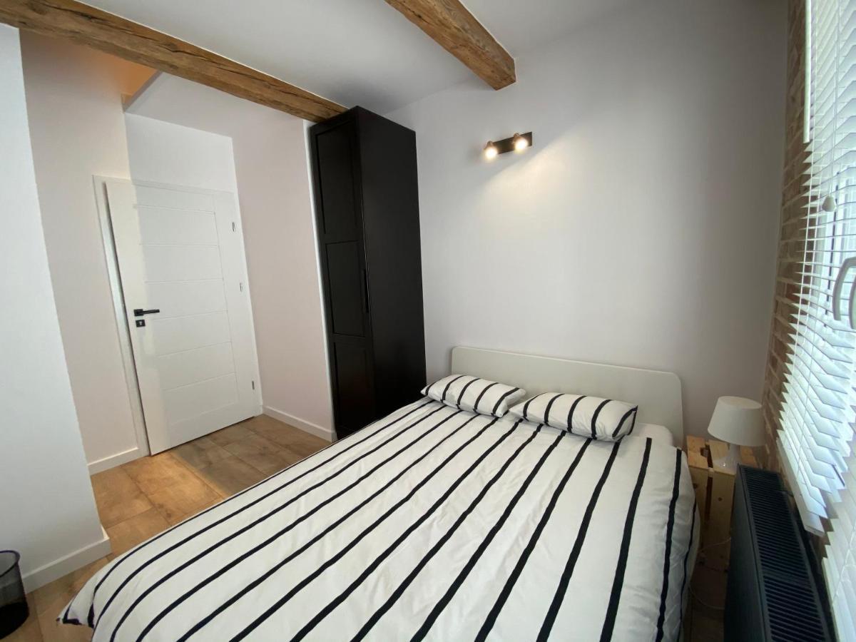 19 Hostel *