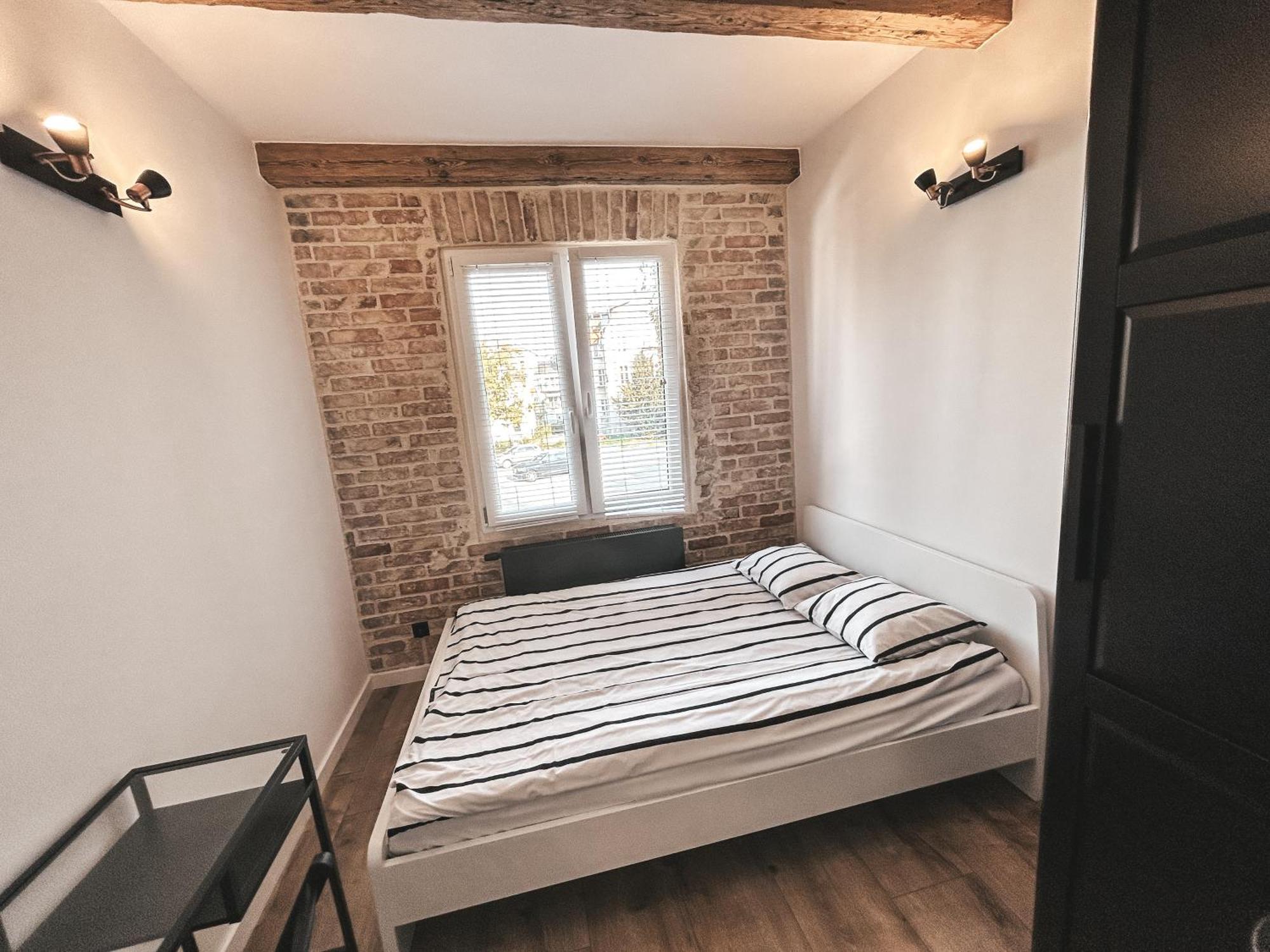 19 Hostel
