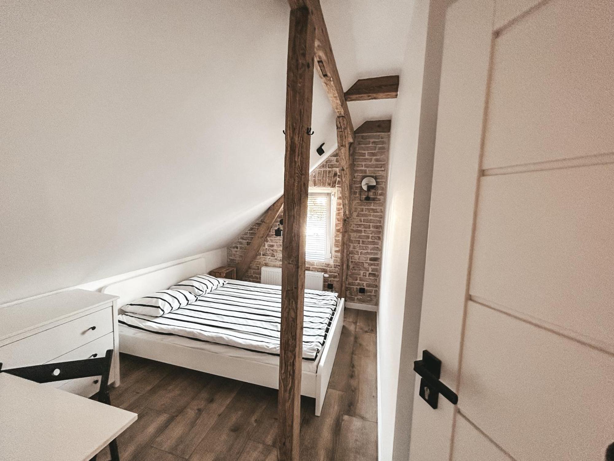 19 Hostel
